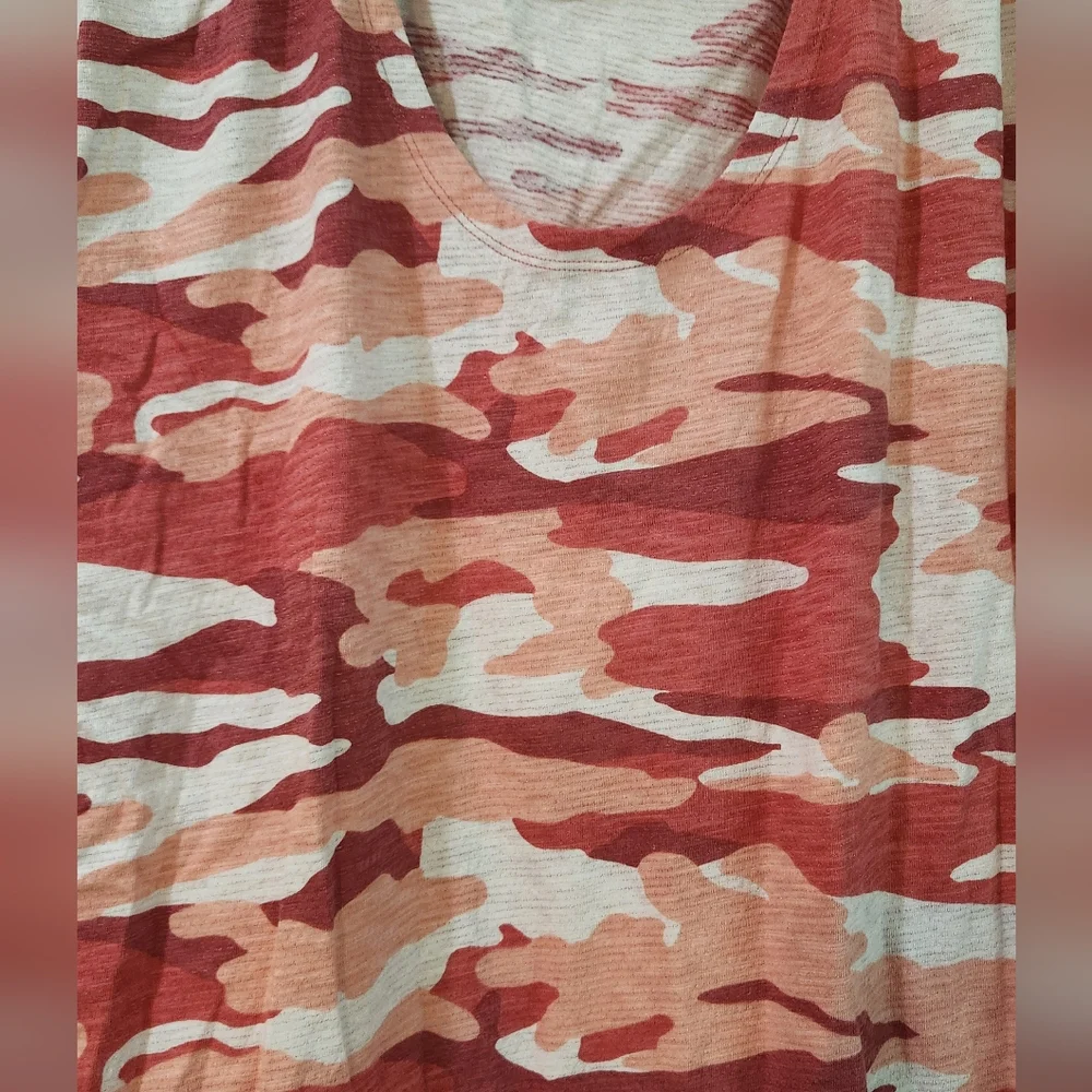 Women's Talbots Pink Camo Shirt, Size L - Picture 3 of 9